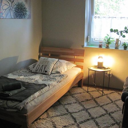 #3 Gemuetliches Ruhiges Zimmer Gartenblick, Gemeinschaftsbad W-Lan Airport Nah Gelegen Mit Late Night Check In Haus Nr 9,5 Trunkelsberg Buitenkant foto