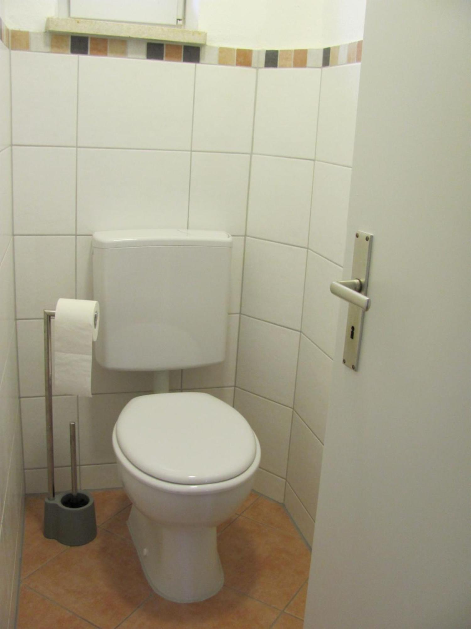 #3 Gemuetliches Ruhiges Zimmer Gartenblick, Gemeinschaftsbad W-Lan Airport Nah Gelegen Mit Late Night Check In Haus Nr 9,5 Trunkelsberg Buitenkant foto